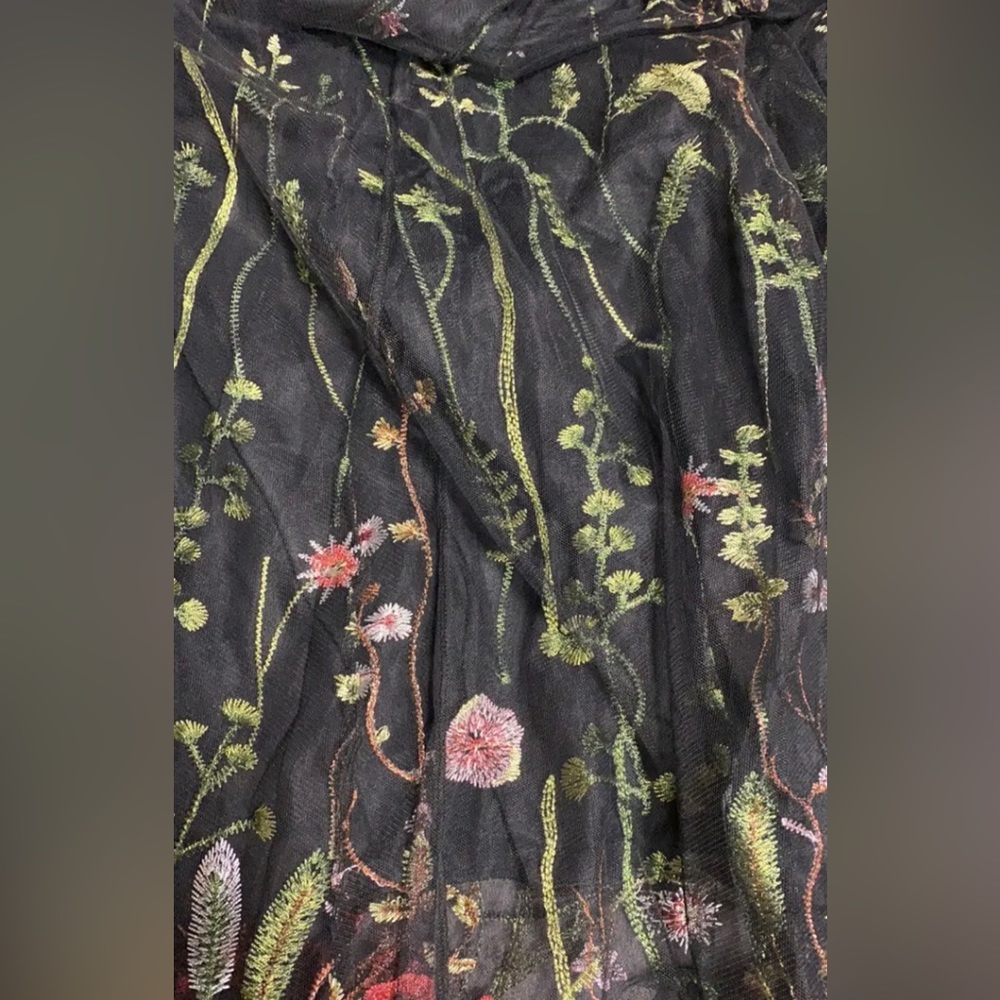 SALE! Embroidered Floral Skirt - Picture 9 of 11